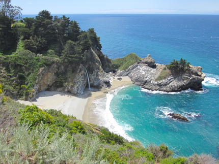 McWay Falls in Julia Pfeiffer Burns State Park